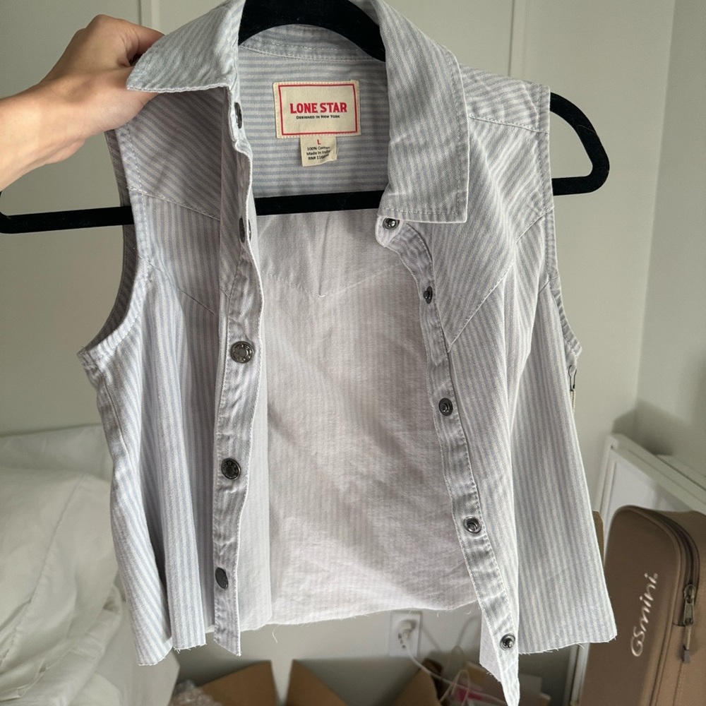 Lone star button vest